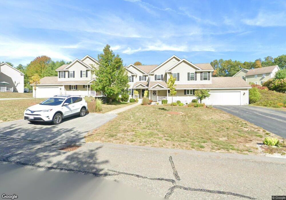 27 Woods Ln unit 27, Lancaster, MA 01523 - photo 1