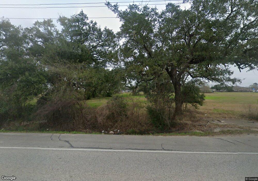 1200 N Gordon St, Alvin, TX 77511 - photo 1