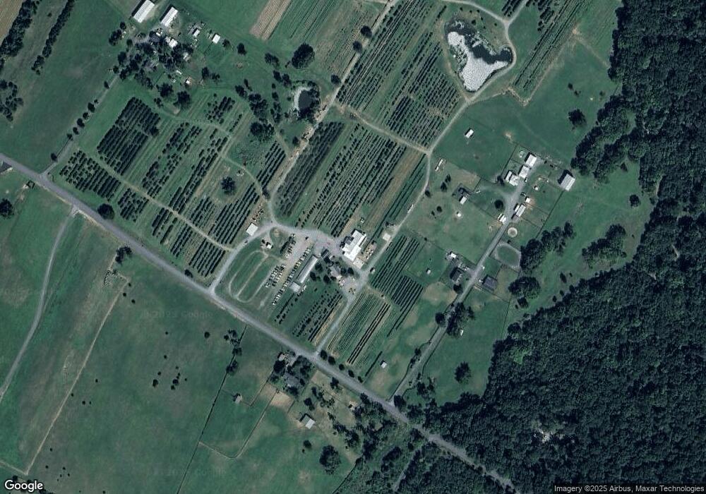 1608 Russell Rd, Berryville, VA 22611 - photo 1