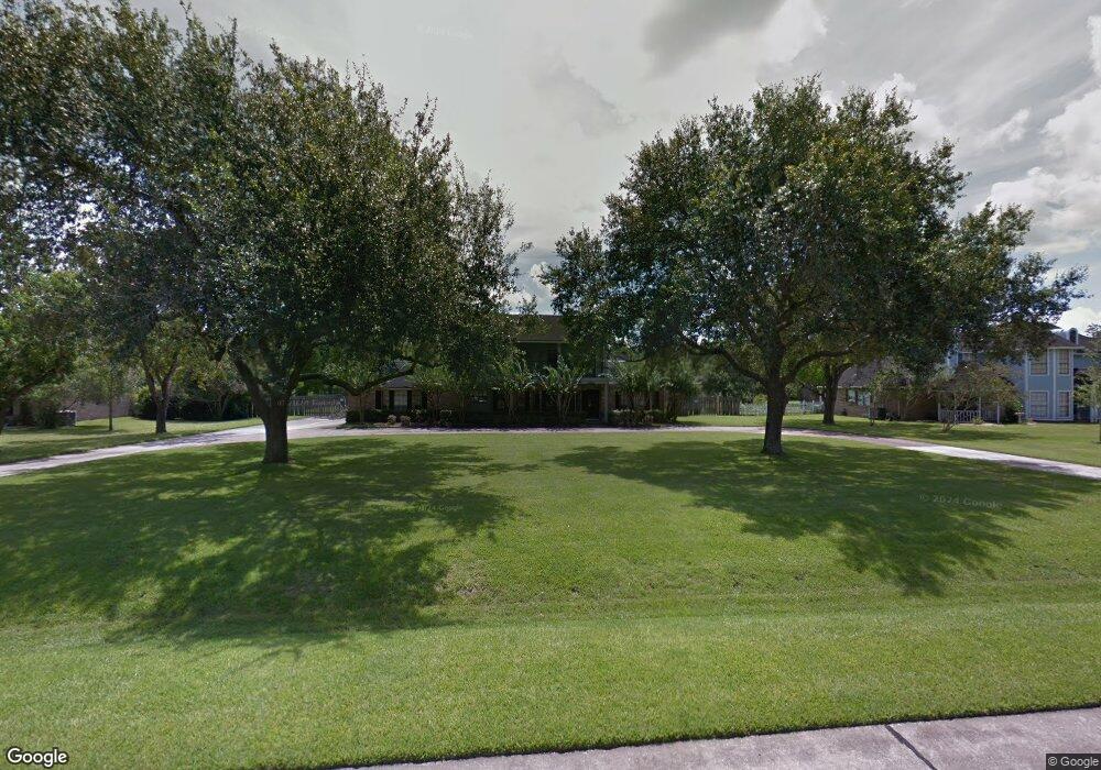 605 Sun Park Dr, Friendswood, TX 77546 - photo 1