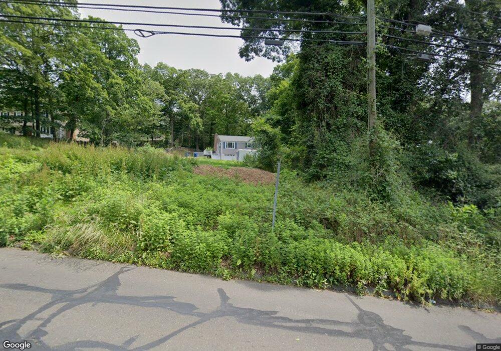 120 1/2 E Rocks Rd, Norwalk, CT 06851 - photo 1