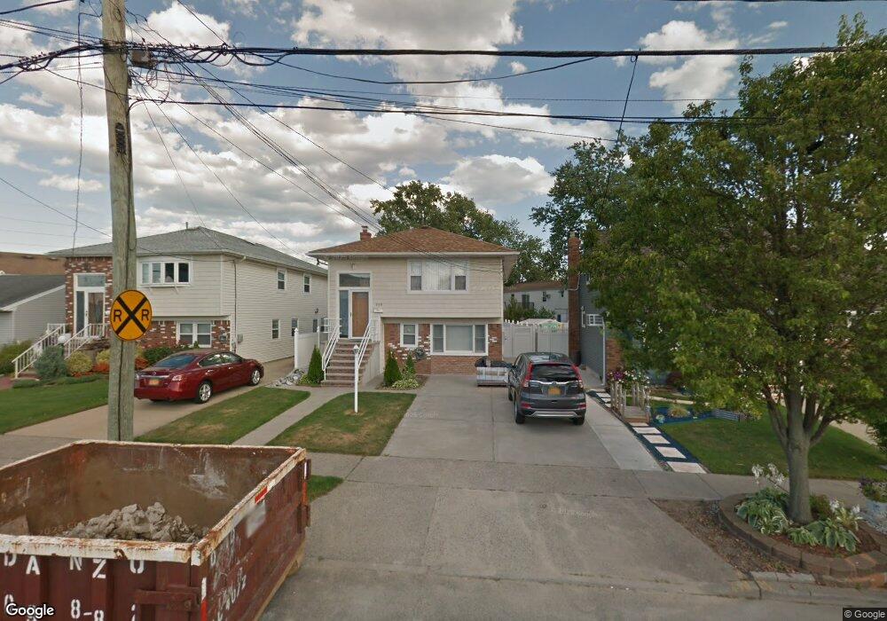 559 Long Beach Rd, Island Park, NY 11558 - photo 1