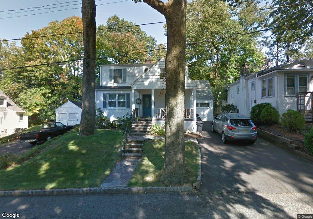 11 Thorn Terrace, West Orange, NJ 07052 - photo 1