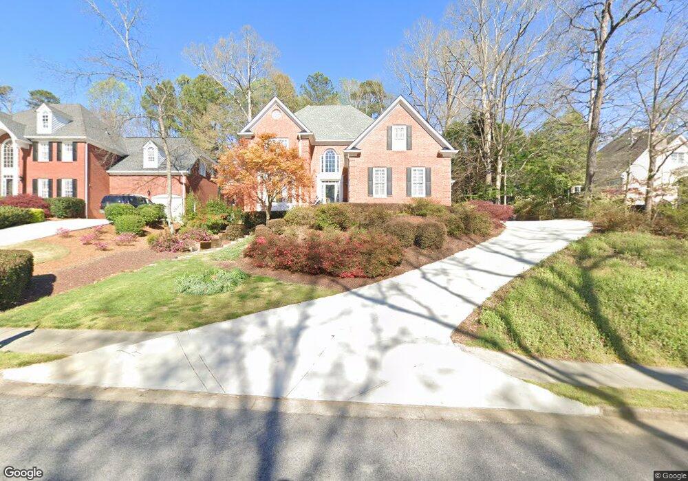 12135 Magnolia Cir, Alpharetta, GA 30005 - photo 1