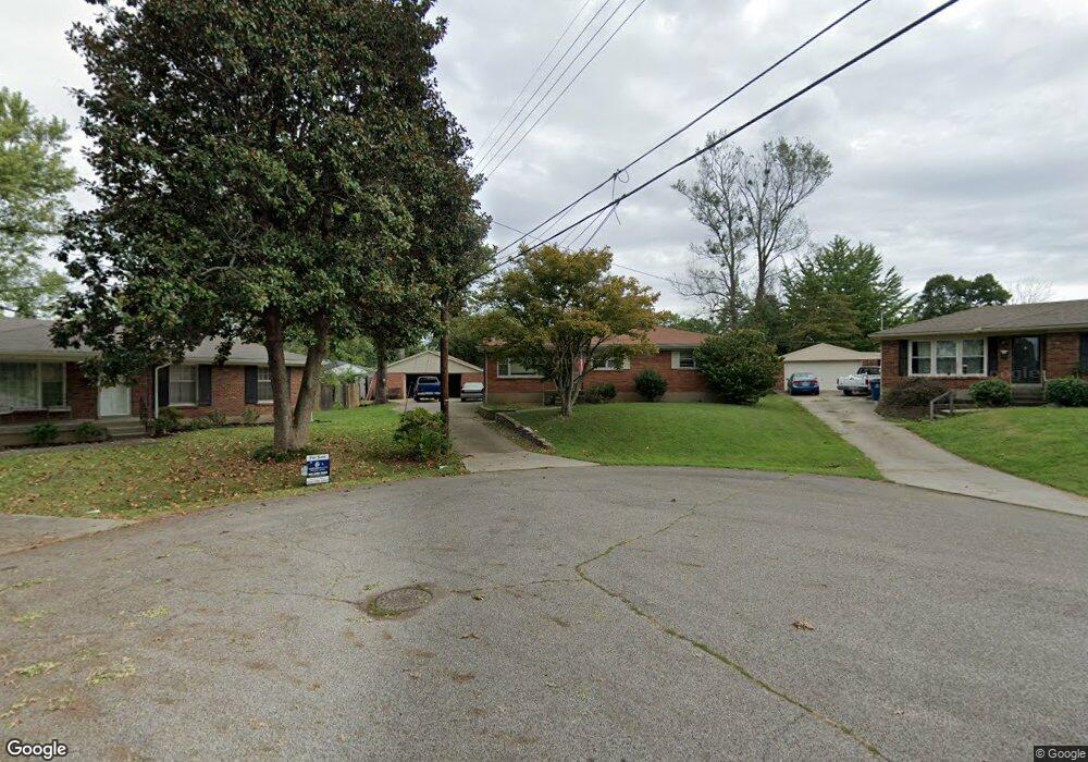 8301 Saint Armands Ct, Louisville, KY 40219 - photo 1