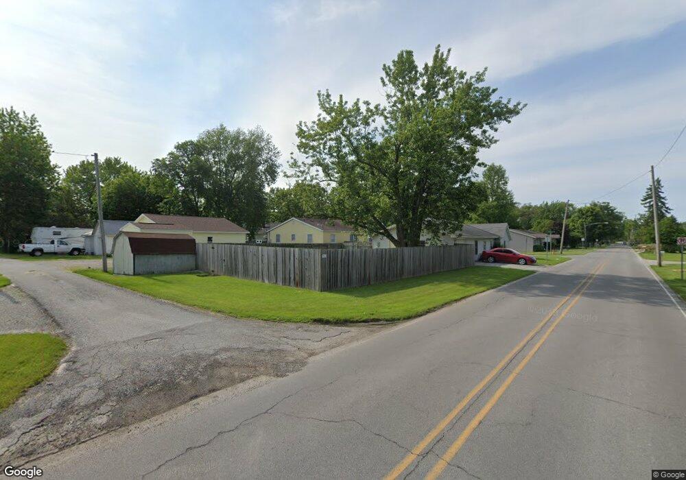 524 E Arnold St, Bluffton, IN 46714 - photo 1