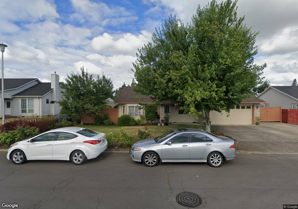 695 S Larch St, Canby, OR 97013 - photo 1