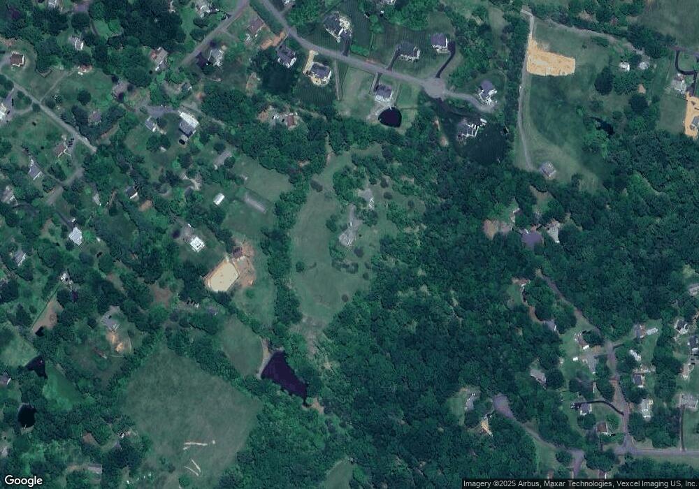 6751 Grays Mill Rd, Warrenton, VA 20187 - photo 1