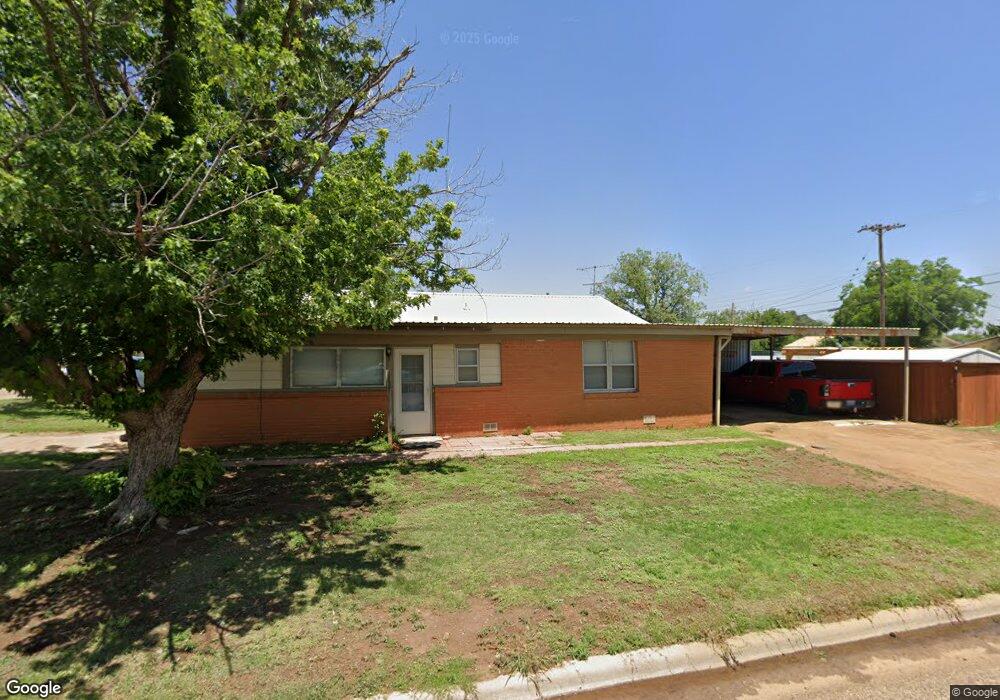 800 Borger St, Plainview, TX 79072 - photo 1