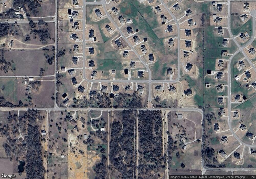 305 Red Bird Dr, Springtown, TX 76082 - photo 1