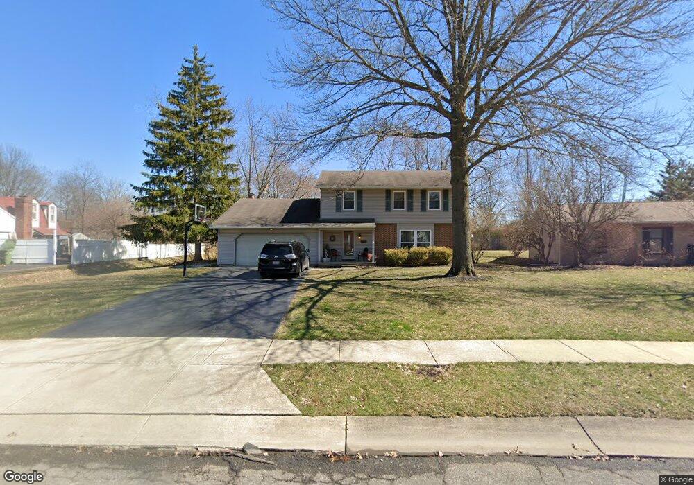 828 Hickory Dr, Marysville, OH 43040 - photo 1