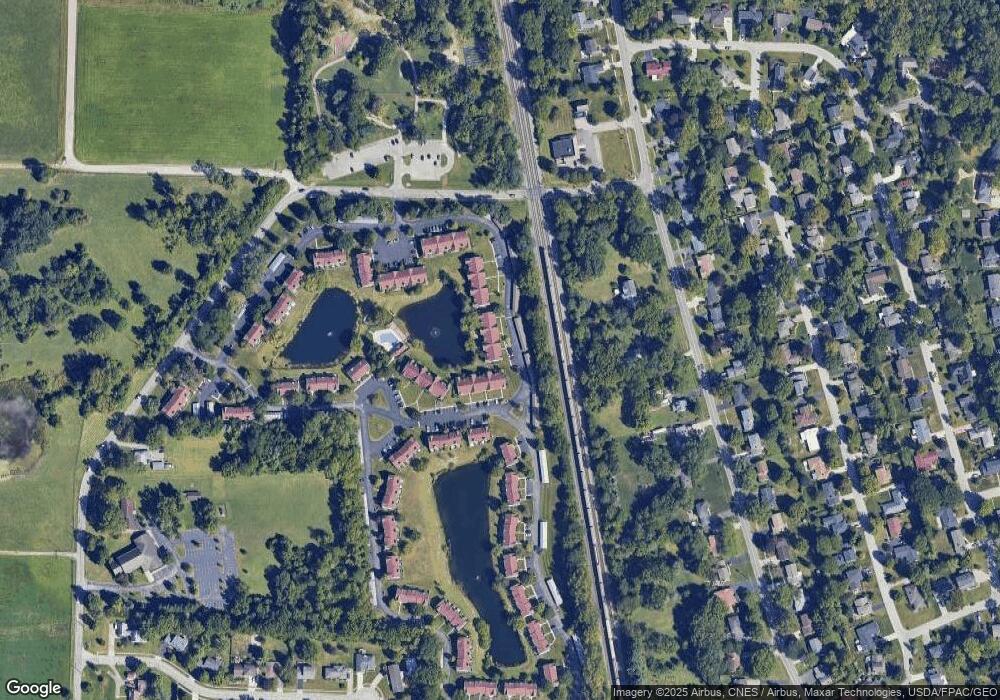 6021 Shadow Lake Cir, Columbus, OH 43235 - photo 1