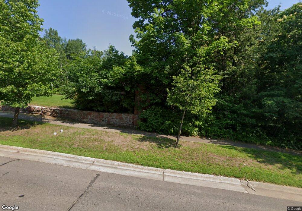 622 N Hawthorne Rd, Duluth, MN 55812 - photo 1