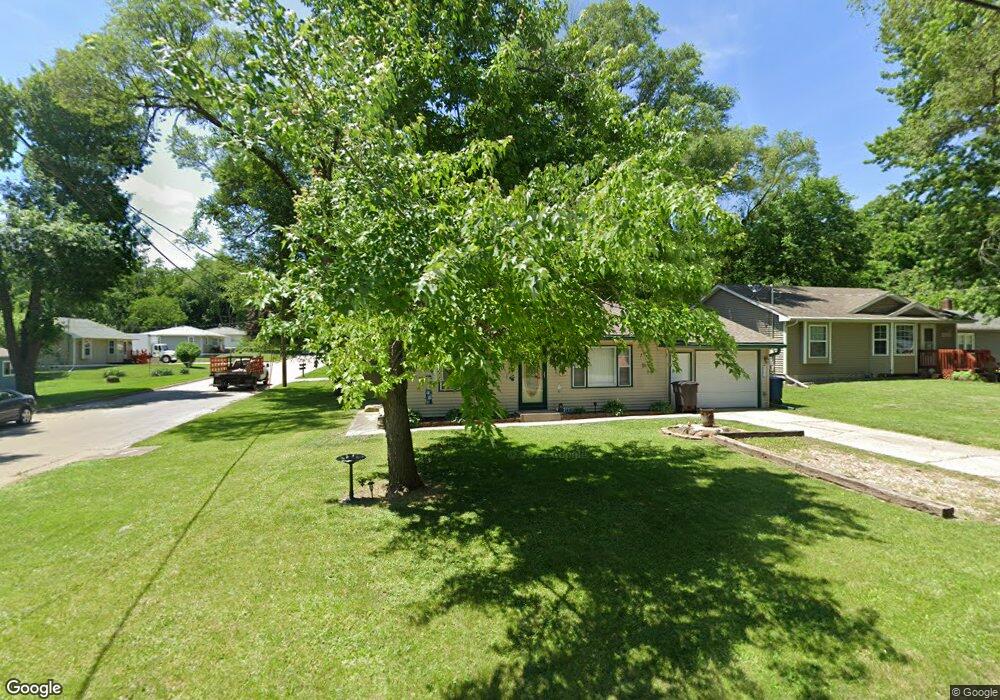 4000 E 32nd St, Des Moines, IA 50317 - photo 1