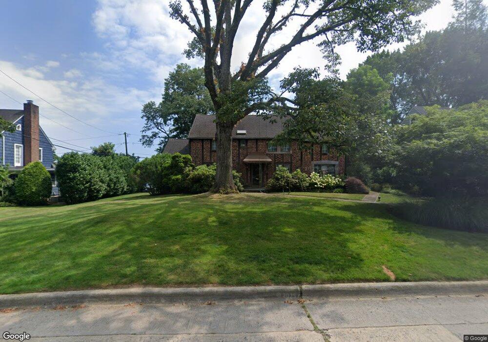 79 Summit Rd, Port Washington, NY 11050 - photo 1