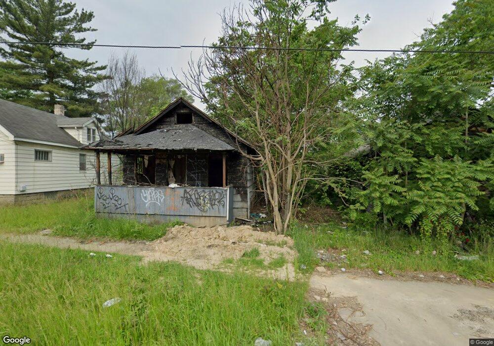 928 S Ballenger Hwy, Flint, MI 48532 - photo 1