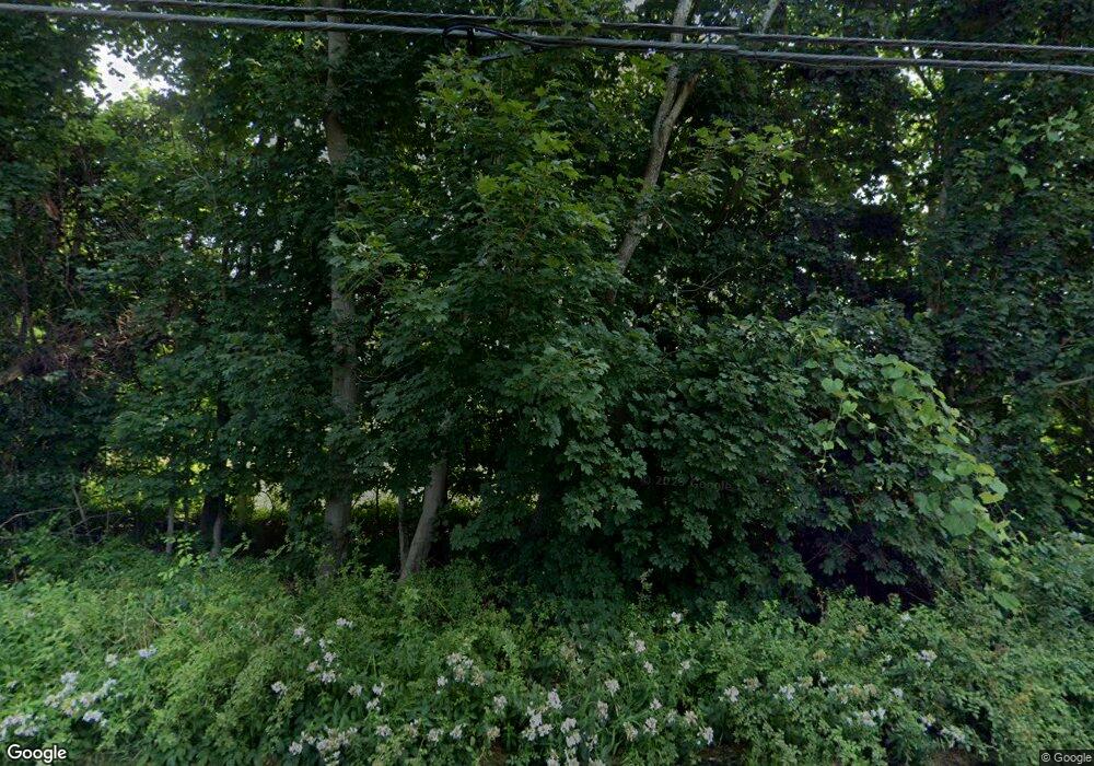 571 Boston Rd, Sutton, MA 01590 - photo 1