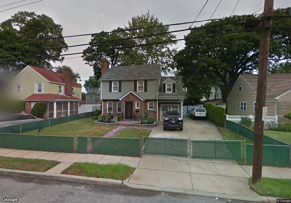 40 W Raymond Ave, Roosevelt, NY 11575 - photo 1