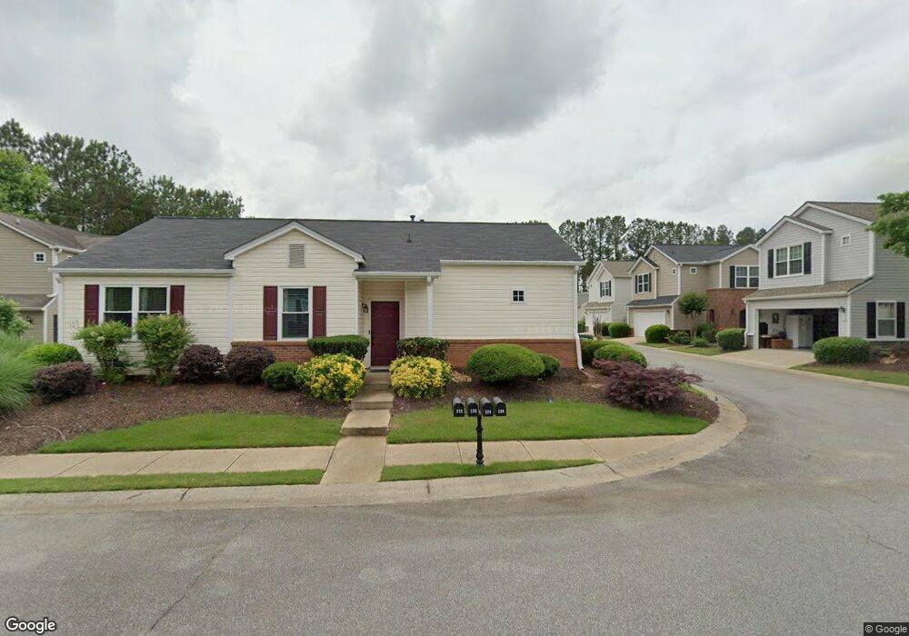 232 W Oaks Place unit 1C, Woodstock, GA 30188 - photo 1