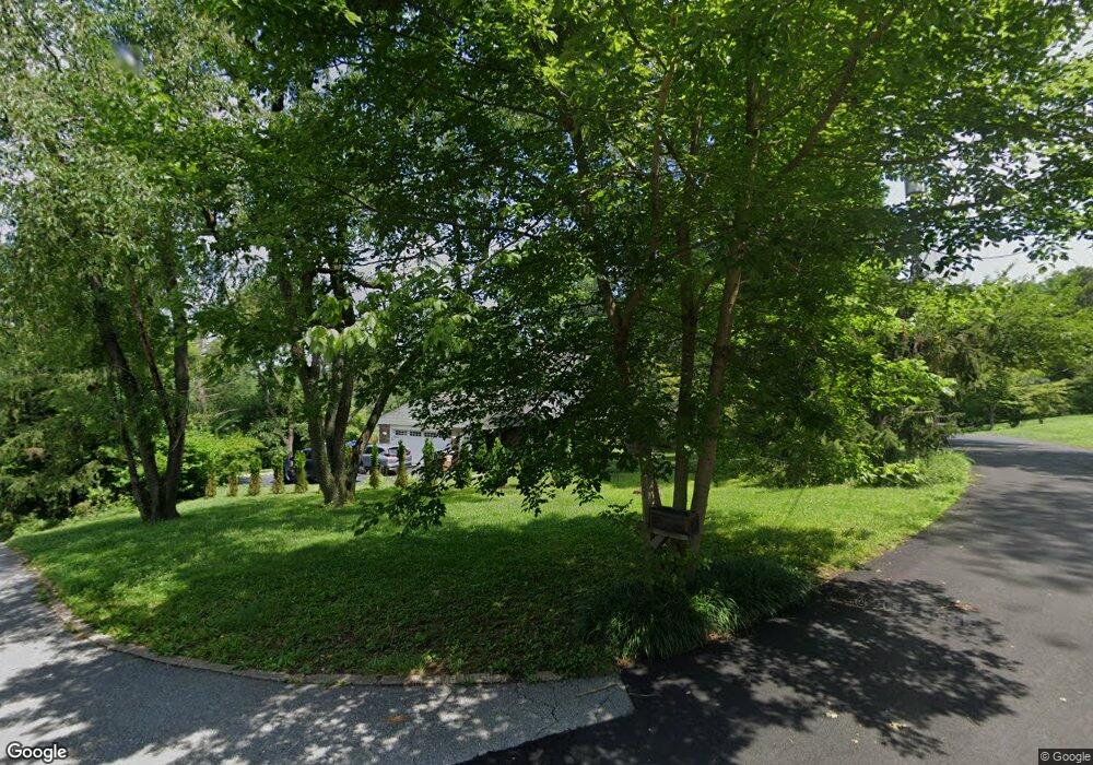 844 Summerset Dr, Hockessin, DE 19707 - photo 1