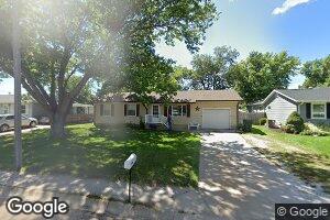717 Ridge Ave, Minden, NE 68959