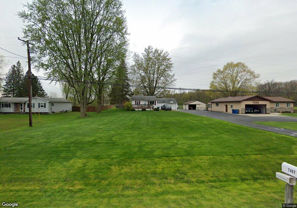 7392 Sharp Rd, Swartz Creek, MI 48473 - photo 1