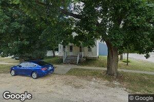 302 S 2nd Ave, Forreston, IL 61030