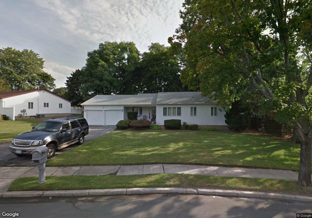 3 Sagamore Ln, Dix Hills, NY 11746 - photo 1