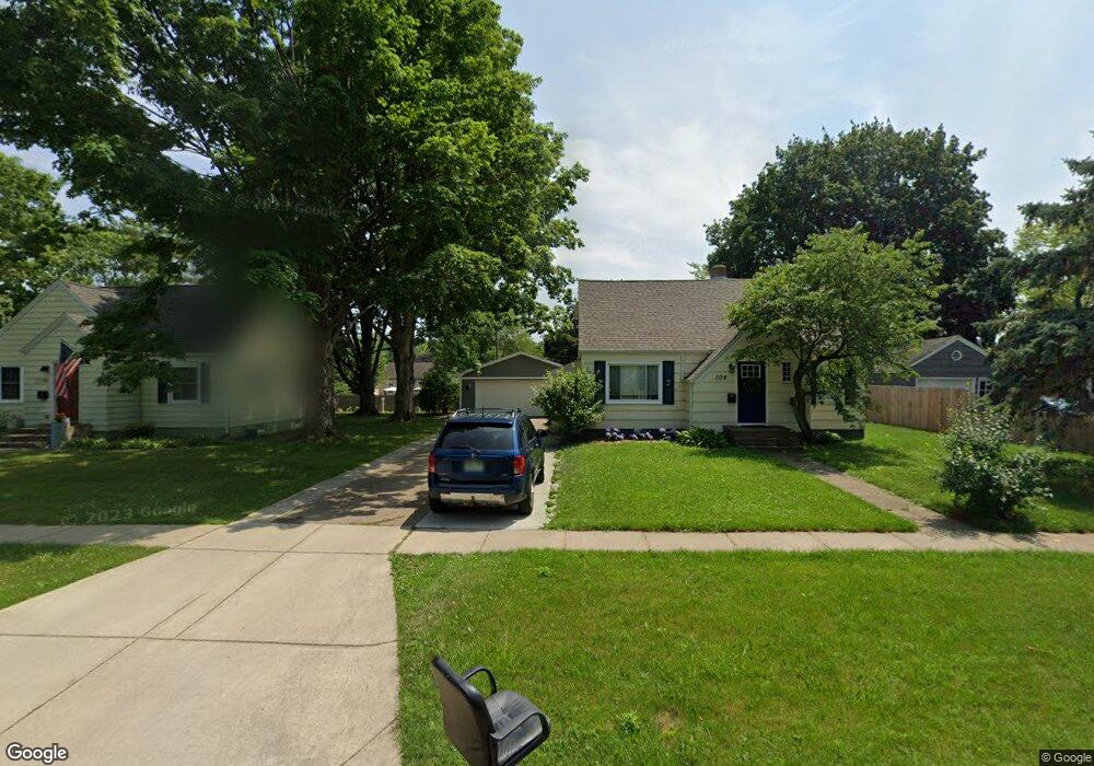 106 Paw Paw St, Three Oaks, MI 49128 - photo 1