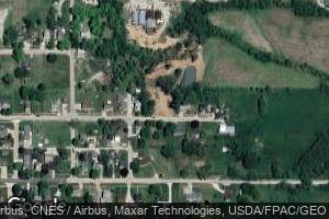706 E Elm St, Sigourney, IA 52591