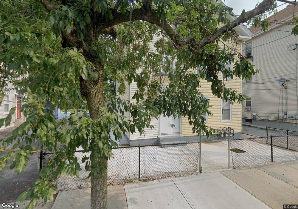 291 Weeden St, Pawtucket, RI 02860 - photo 1