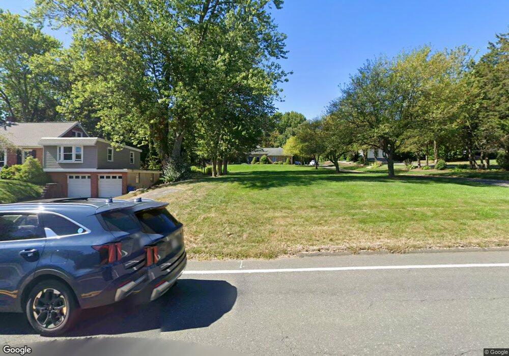 583 Birnie Ave, West Springfield, MA 01089 - photo 1