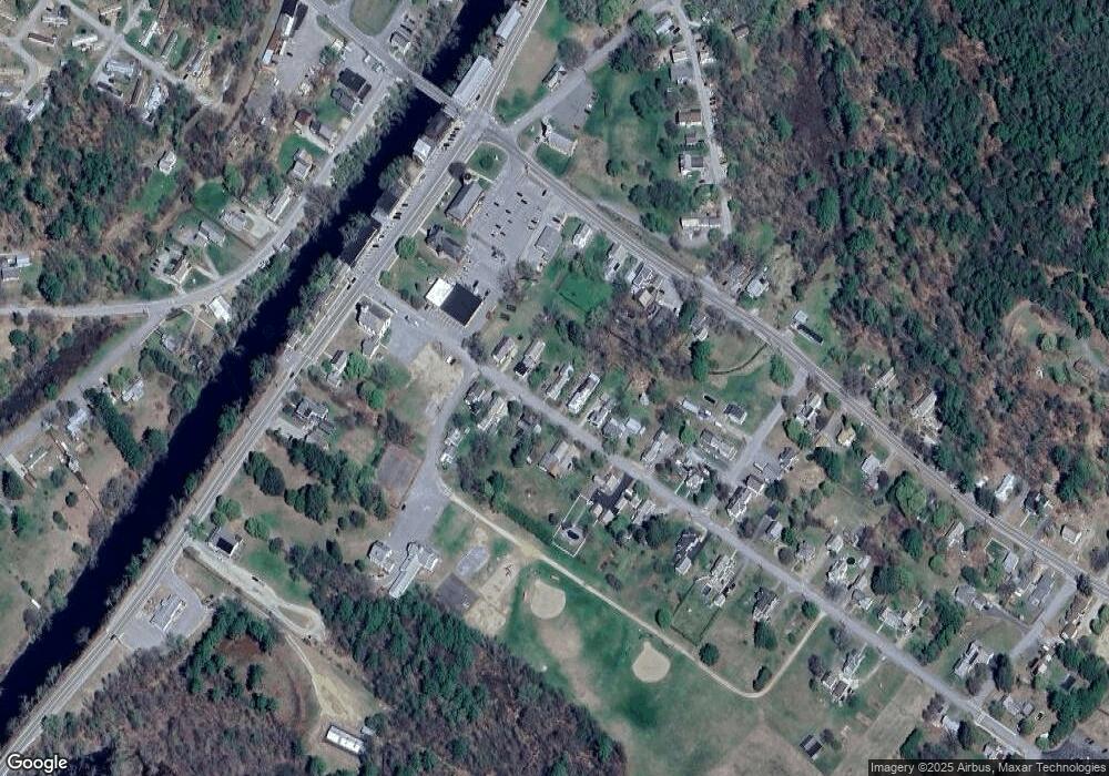 20 Parker St, Winchester, NH 03470 - photo 1