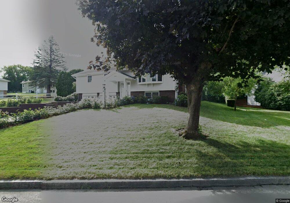 19 Cliffside Rd, Lowell, MA 01852 - photo 1