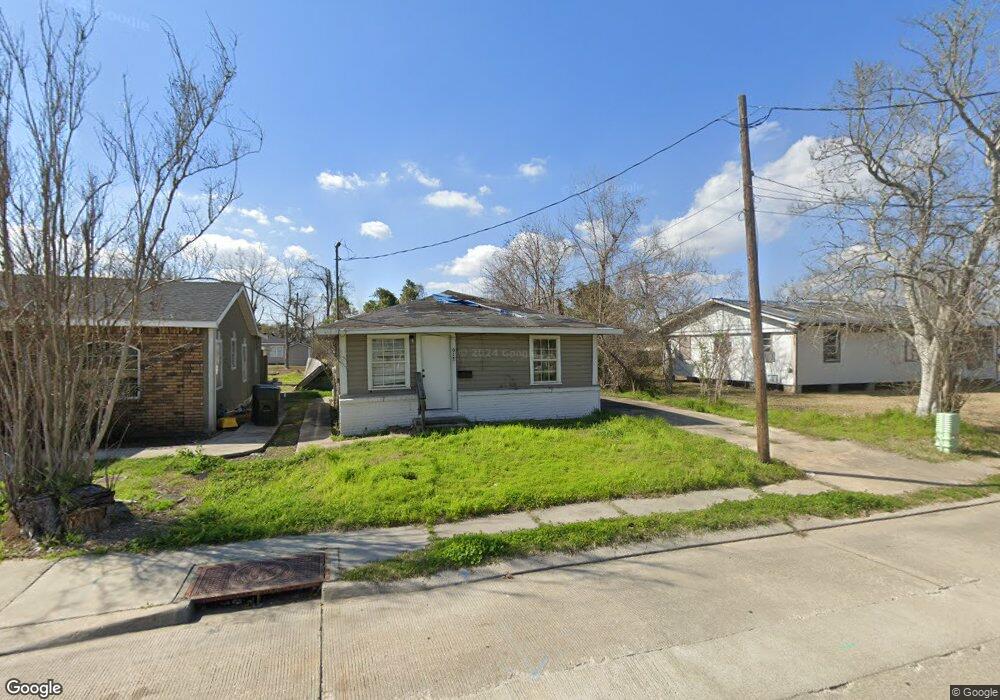 617 Jake St, Lake Charles, LA 70601 - photo 1