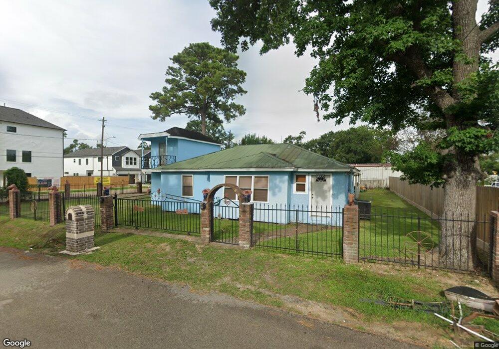 5005 Randon Rd, Houston, TX 77092 - photo 1