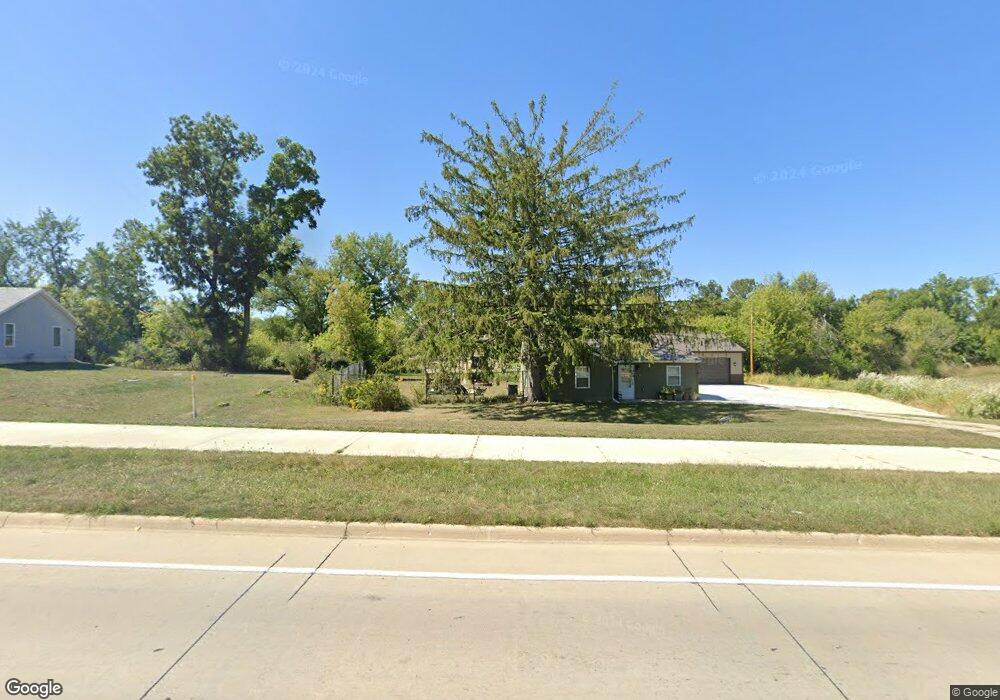 211 E Post Rd SE, Cedar Rapids, IA 52403 - photo 1