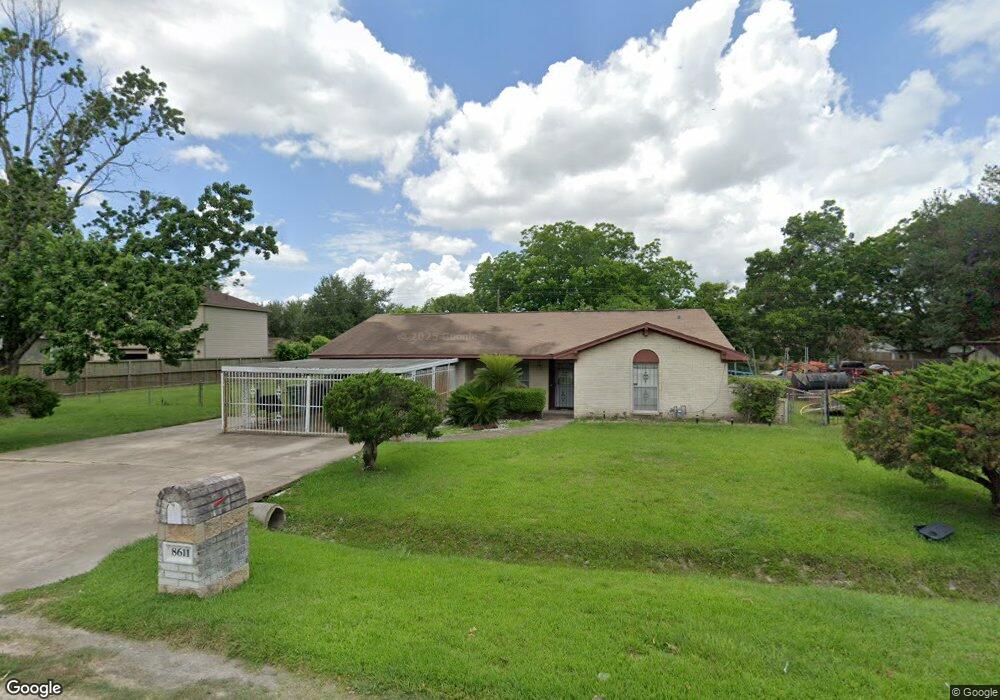 8611 Observatory St, Houston, TX 77088 - photo 1