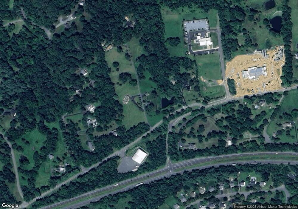 35514 Simpsons Creek Rd, Round Hill, VA 20141 - photo 1