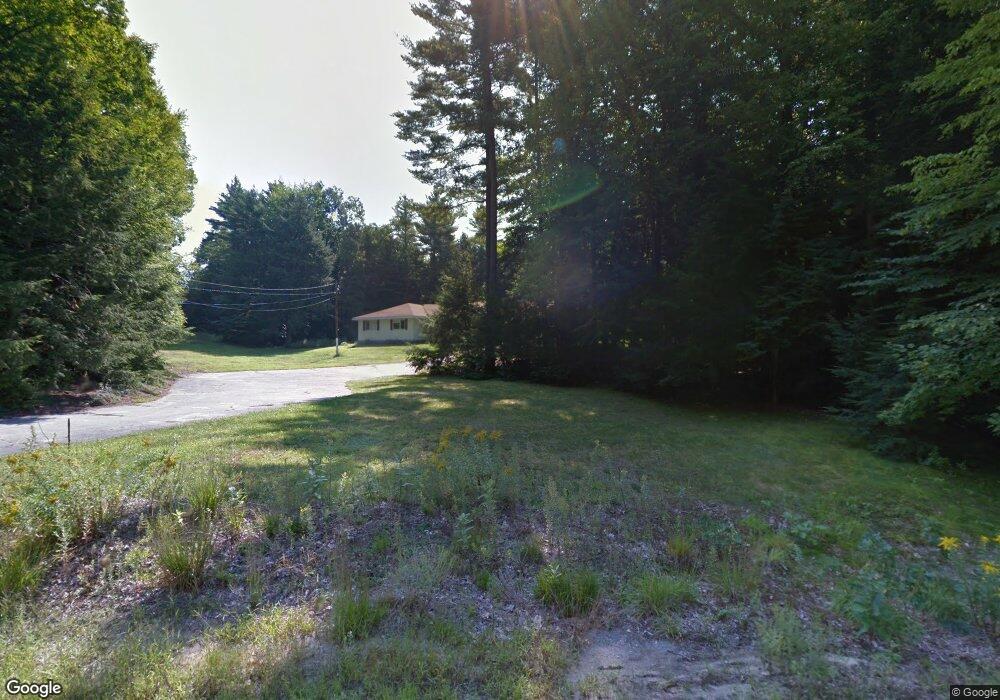 28 Arcadian Ln, Litchfield, NH 03052 - photo 1