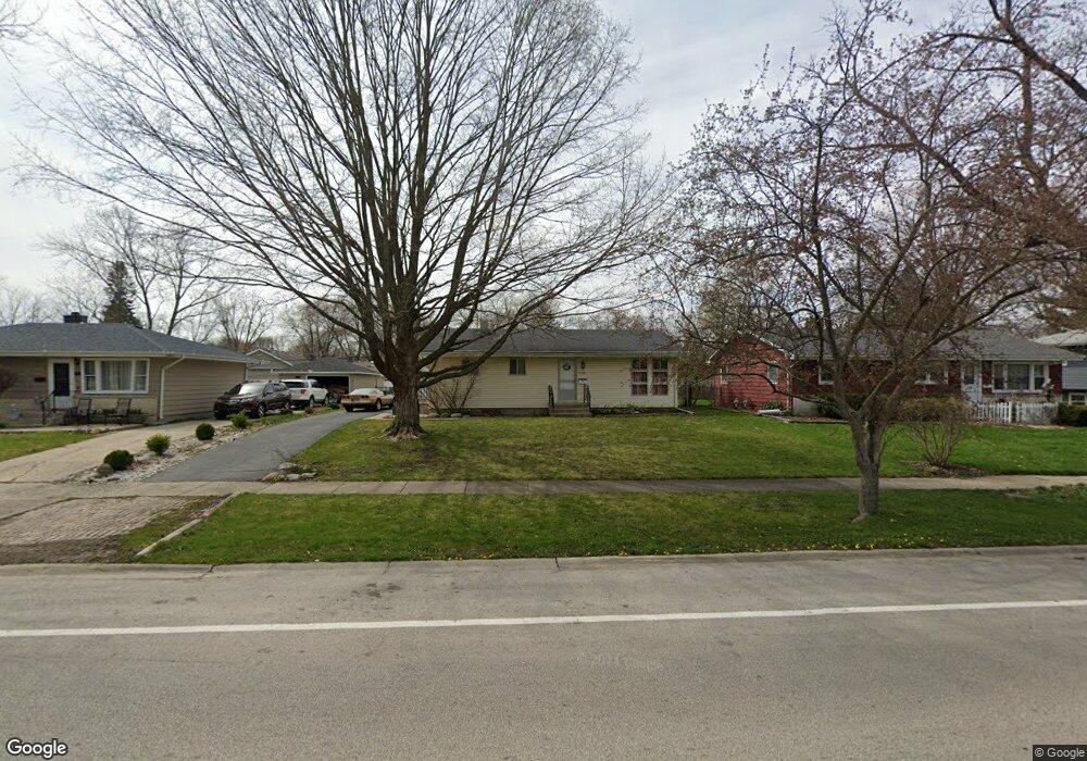 742 N Edgelawn Dr, Aurora, IL 60506 - photo 1