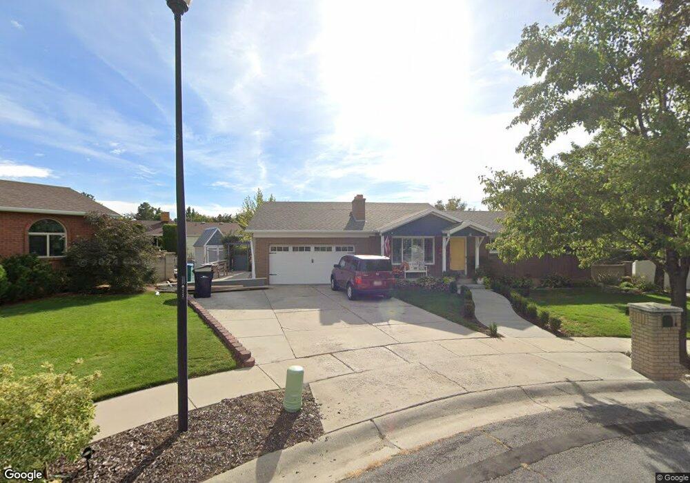 8248 Wayside Cir, Sandy, UT 84094 - photo 1