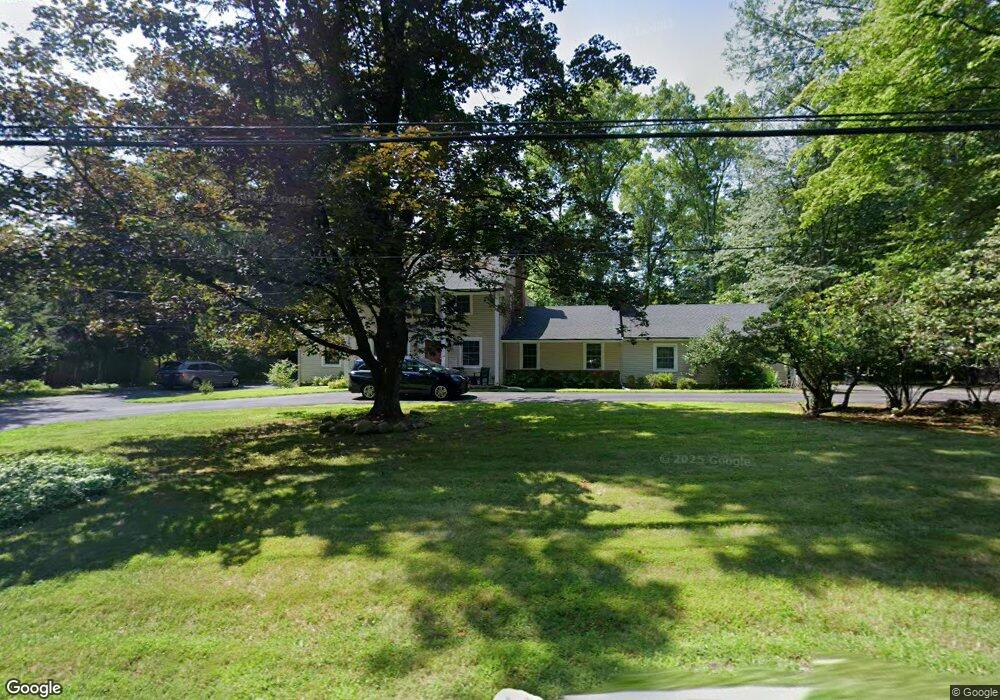 44 Locust Ln, Upper Saddle River, NJ 07458 - photo 1