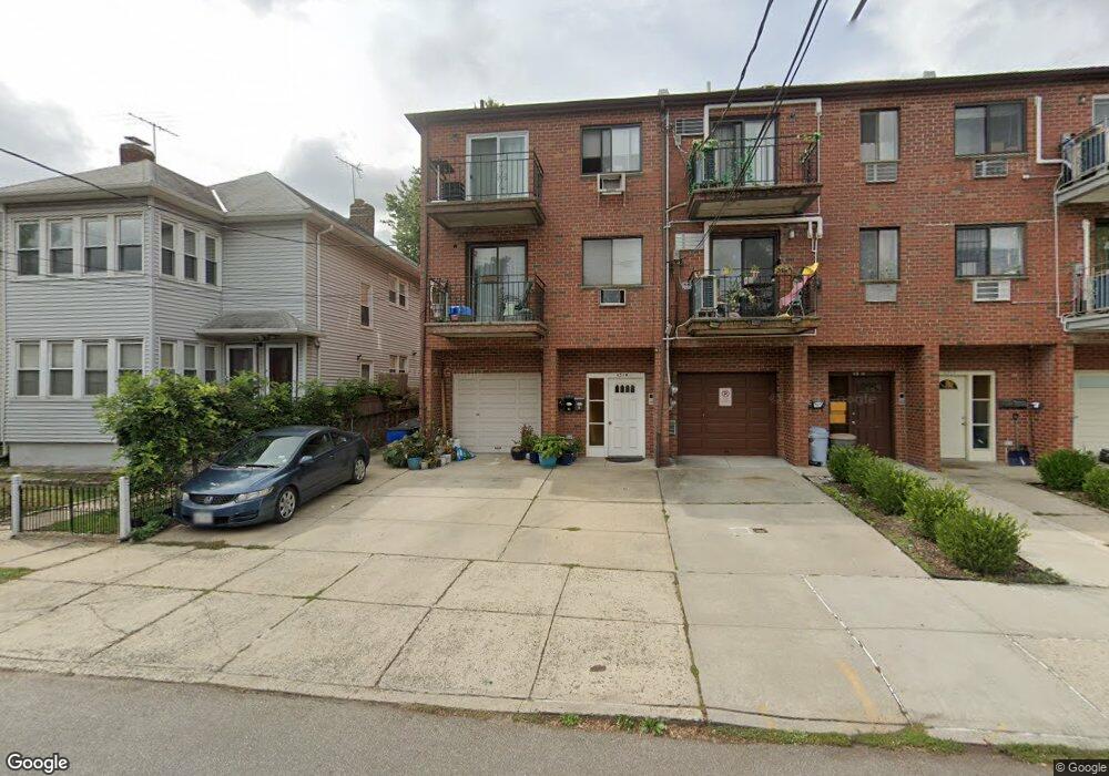 43-16 217th St unit 3rd FL, Bayside, NY 11361 - photo 1