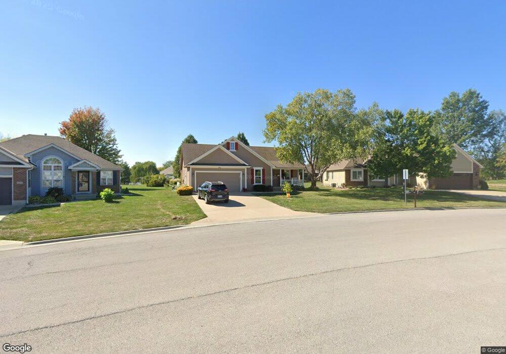 602 Meadowlark Dr, Raymore, MO 64083 - photo 1