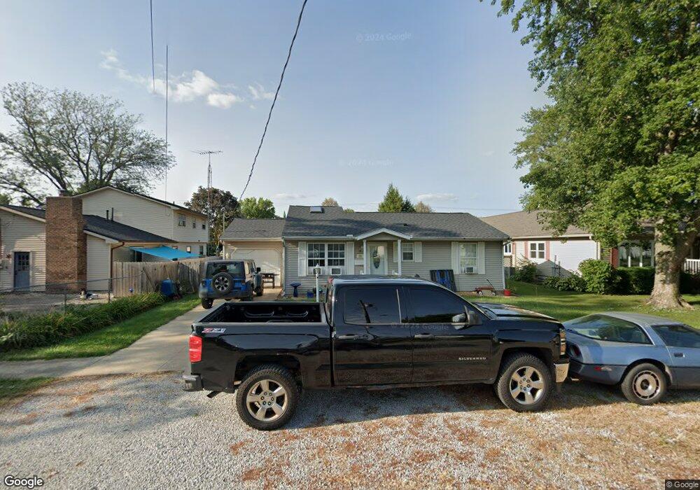 304 E Buckner St unit 1, Tuscola, IL 61953 - photo 1