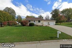 602 Clinton St, Victor, IA 52347