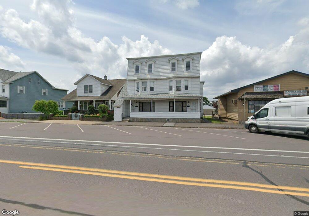 384 S Poplar St, Hazleton, PA 18201 - photo 1