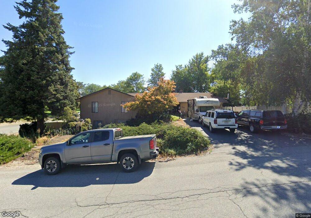 207 S Jarvis Ave, East Wenatchee, WA 98802 - photo 1