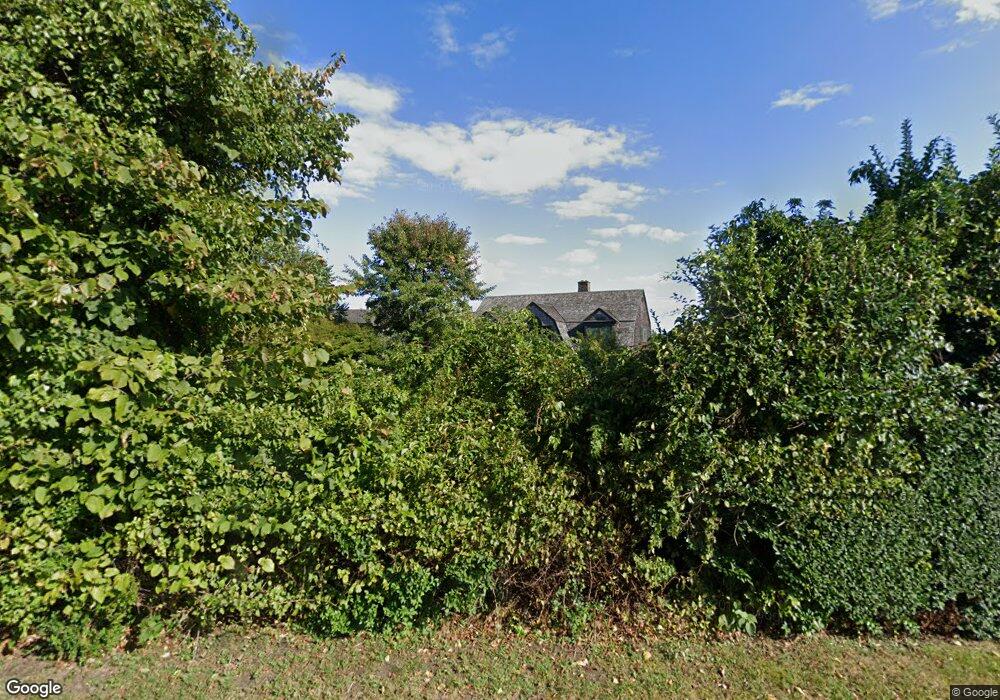 275 Vaucluse Ave, Middletown, RI 02842 - photo 1